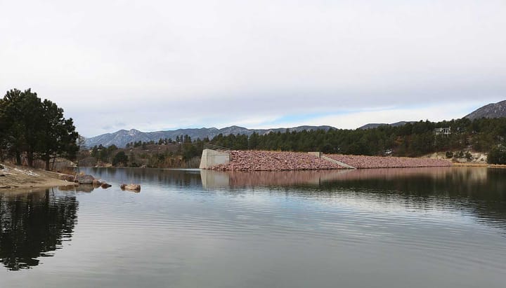 An photo of the Monument Lake spillway amd dam.